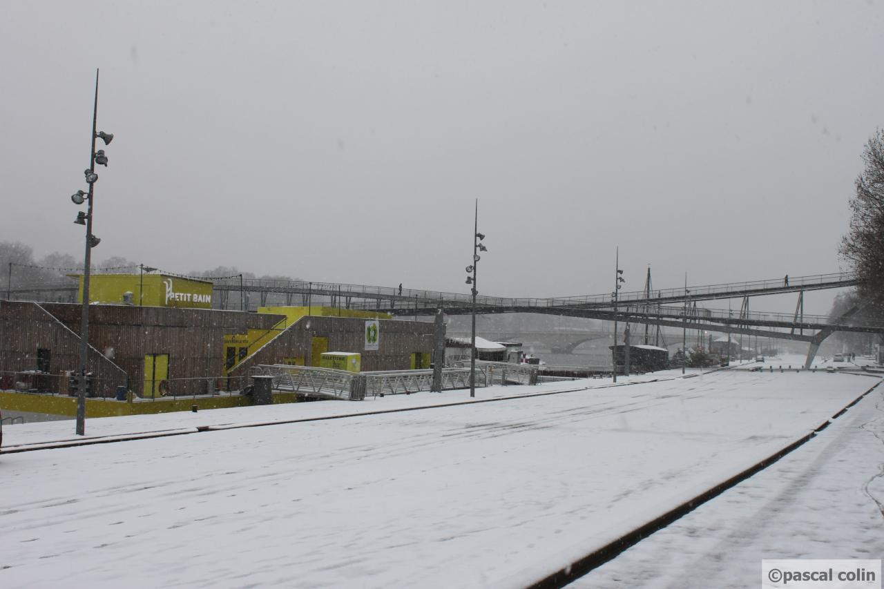 Petit bain de neige